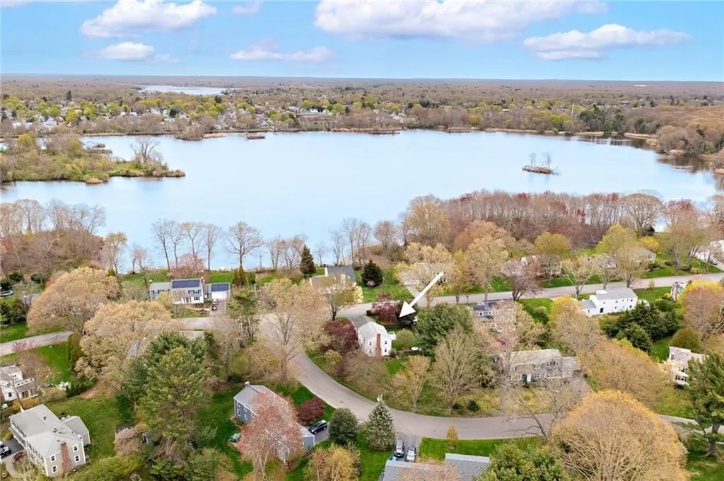 5 Ferncliff Road Barrington RI 02806
