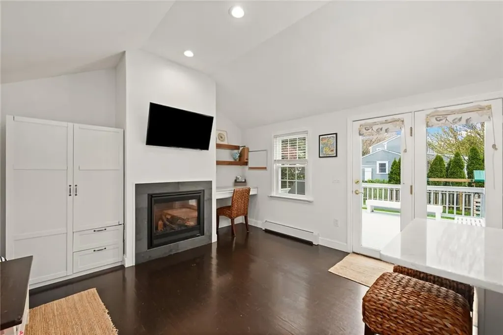 5 Ferncliff Road Barrington RI 02806