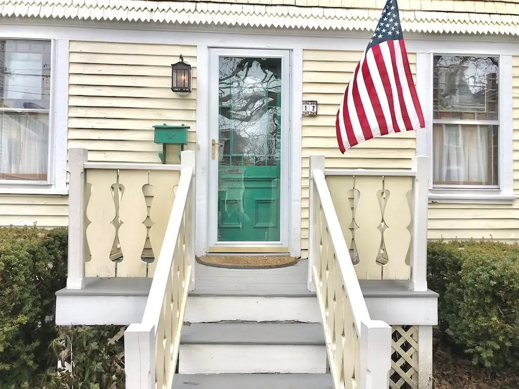 12 Howard Street Newport RI 02840