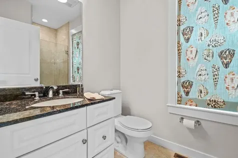 38 Greene Street East Greenwich RI 02818