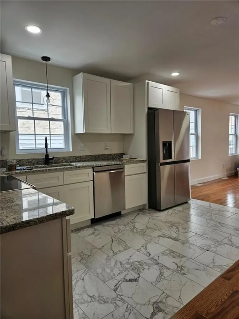 22 Longmont Street Providence RI 02908