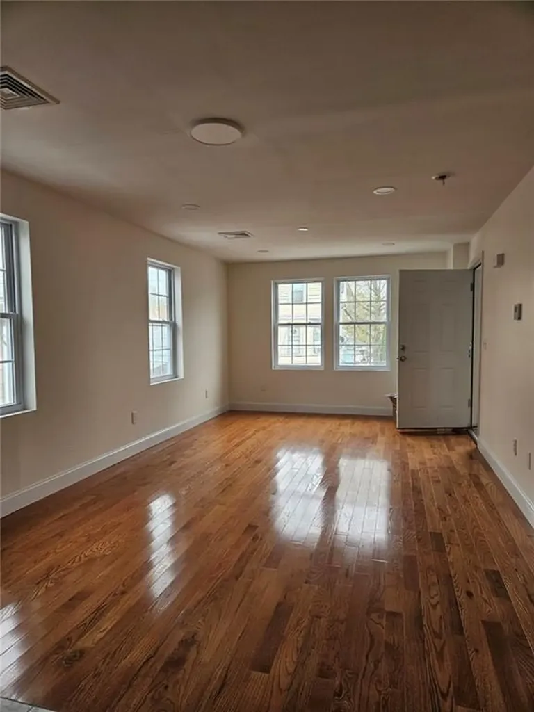 22 Longmont Street Providence RI 02908