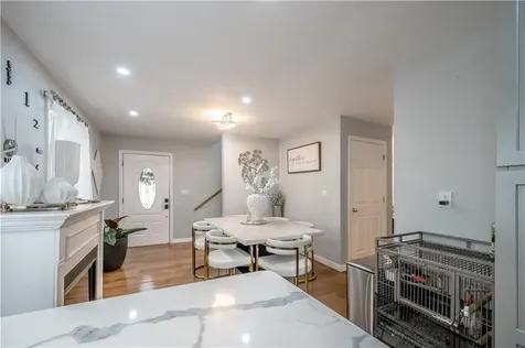 89 Dixon Street Providence RI 02907