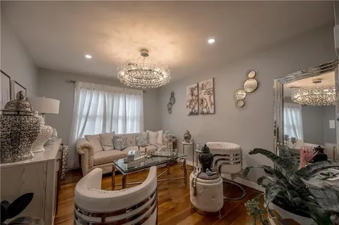 89 Dixon Street Providence RI 02907