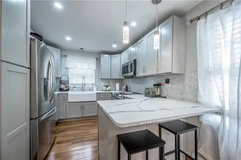 89 Dixon Street Providence RI 02907