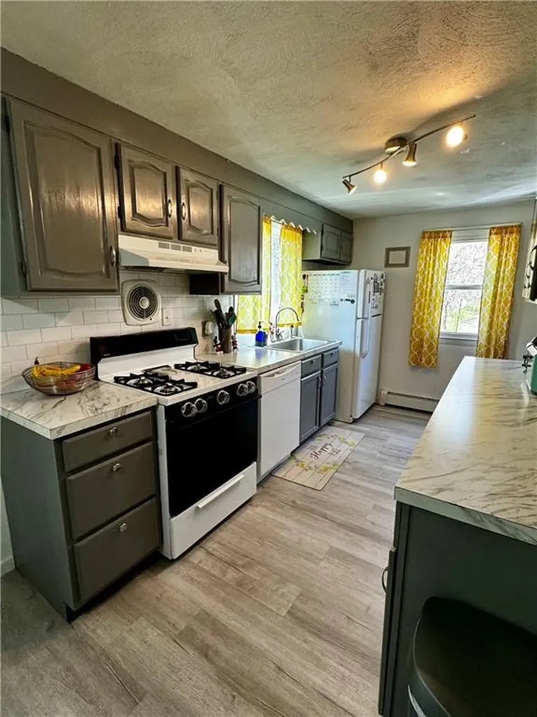 78 Perkins Avenue Cranston RI 02910