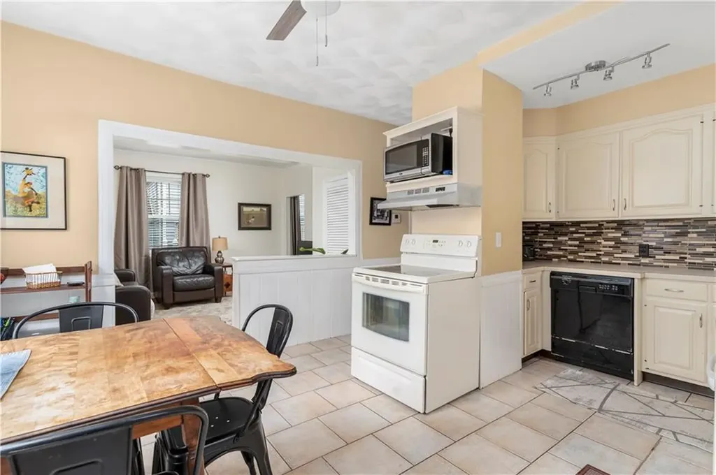 44 Benedict Street Pawtucket RI 02861