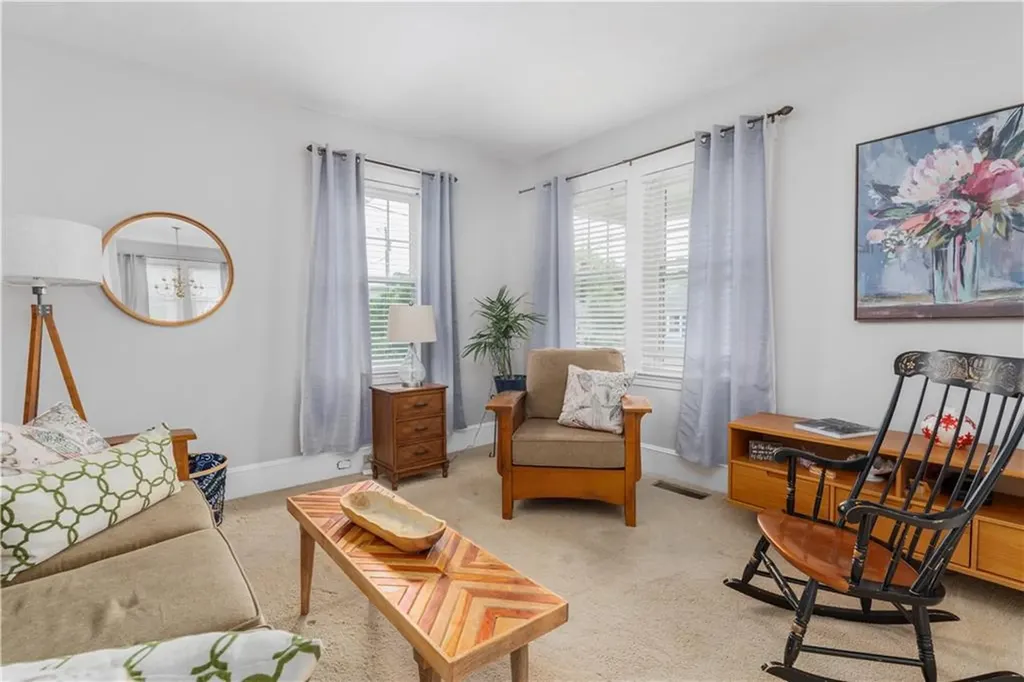 44 Benedict Street Pawtucket RI 02861