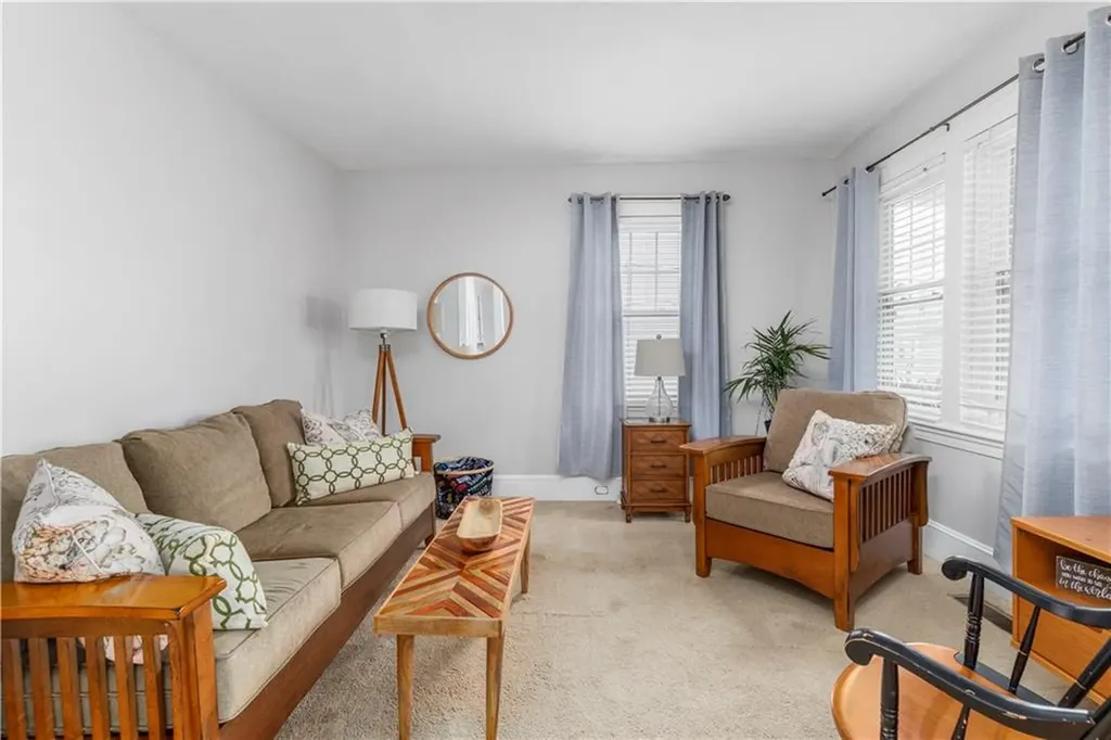 44 Benedict Street Pawtucket RI 02861