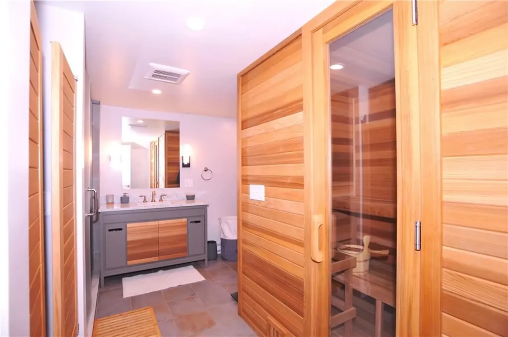 21 John Street Providence RI 02906