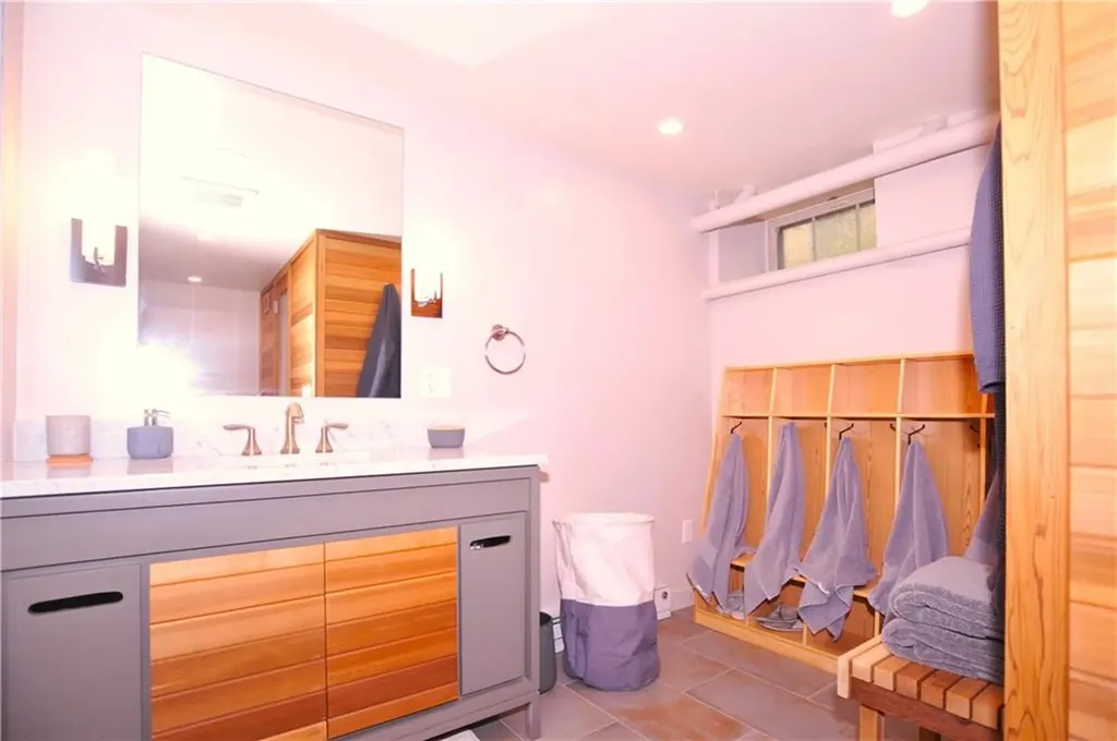 21 John Street Providence RI 02906