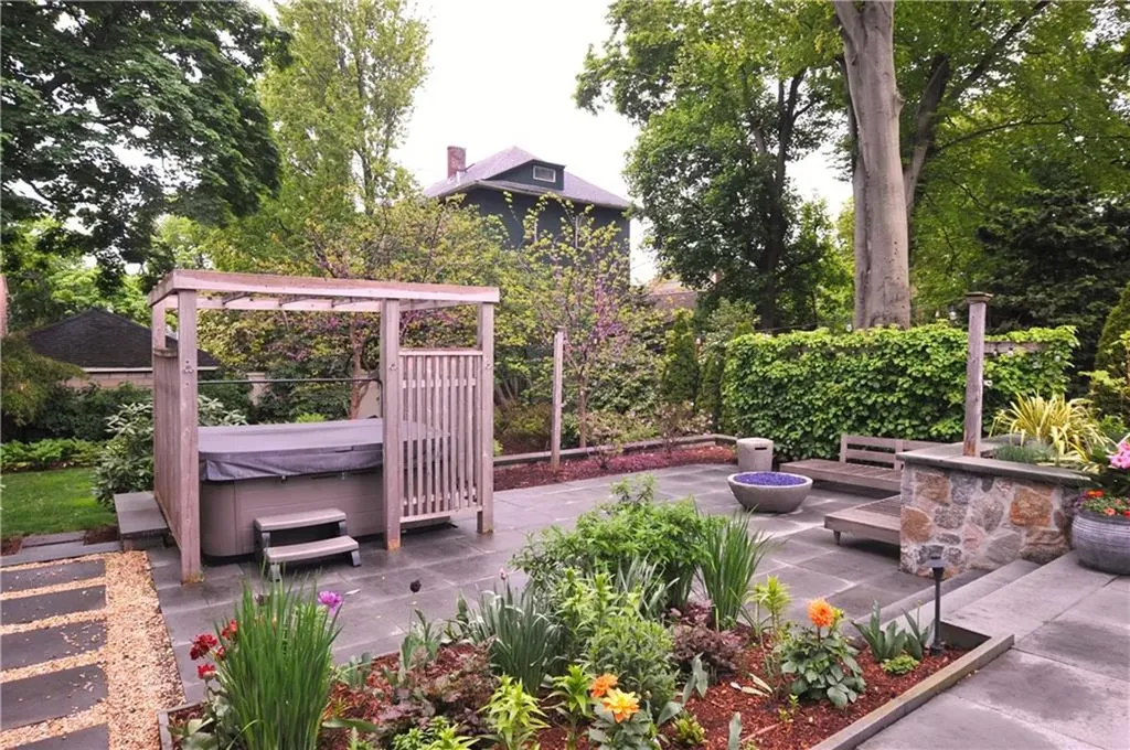 21 John Street Providence RI 02906