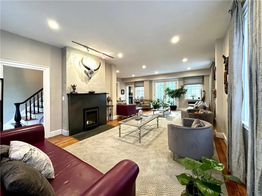 21 John Street Providence RI 02906