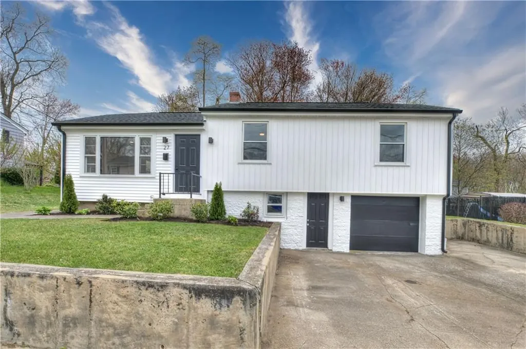 27 Vincenzo Drive West Warwick RI 02893