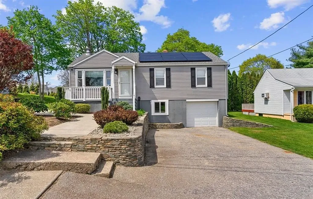 71 Westfield Drive Cranston RI 02920