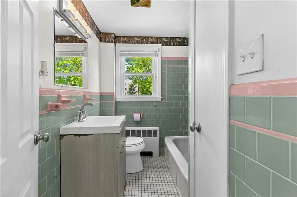 71 Westfield Drive Cranston RI 02920