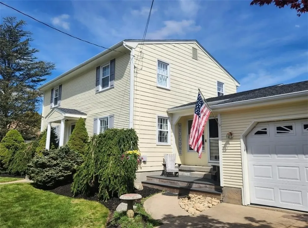 15 Ann Court Cranston RI 02921