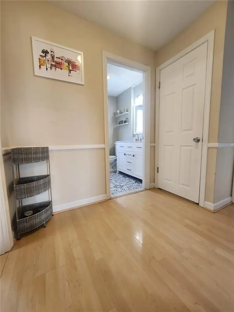 15 Ann Court Cranston RI 02921