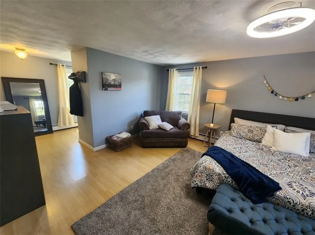 15 Ann Court Cranston RI 02921