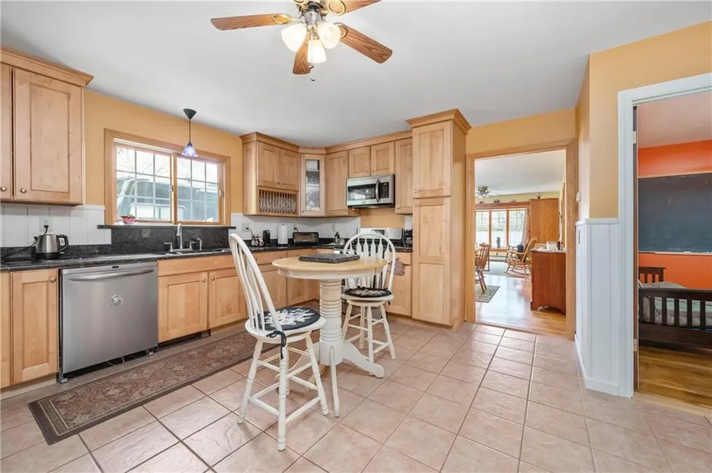 2666 Diamond Hill Road Cumberland RI 02864
