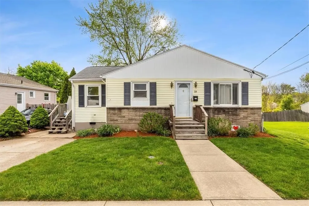 39 Rocco Avenue Pawtucket RI 02860