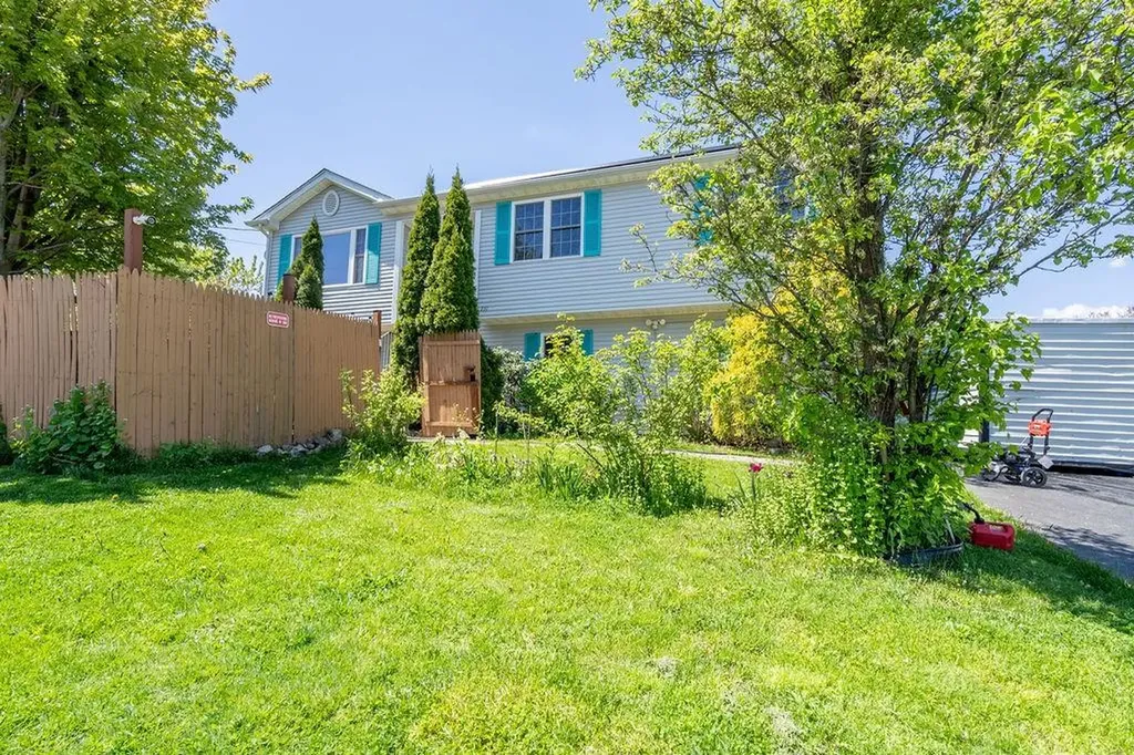 231 Rockwood Avenue Cranston RI 02920