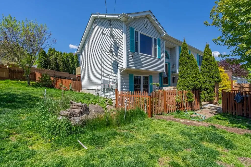 231 Rockwood Avenue Cranston RI 02920