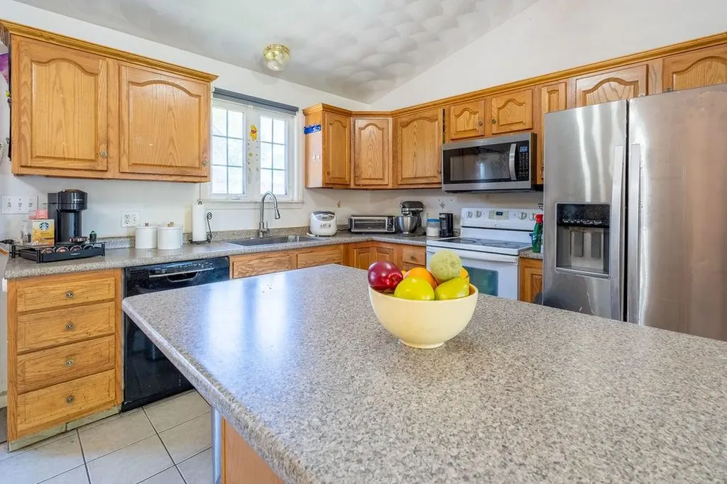 231 Rockwood Avenue Cranston RI 02920