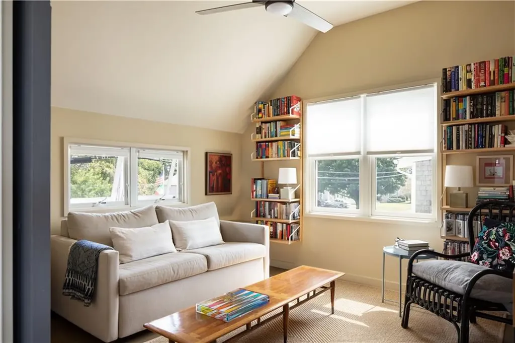 56 Conch Road Narragansett RI 02882