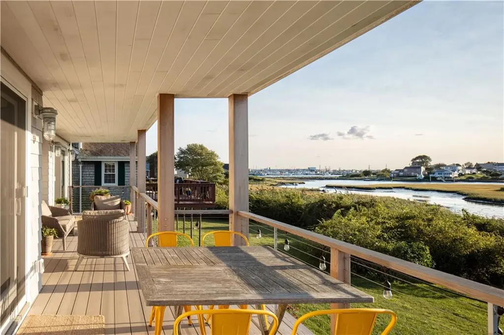 56 Conch Road Narragansett RI 02882