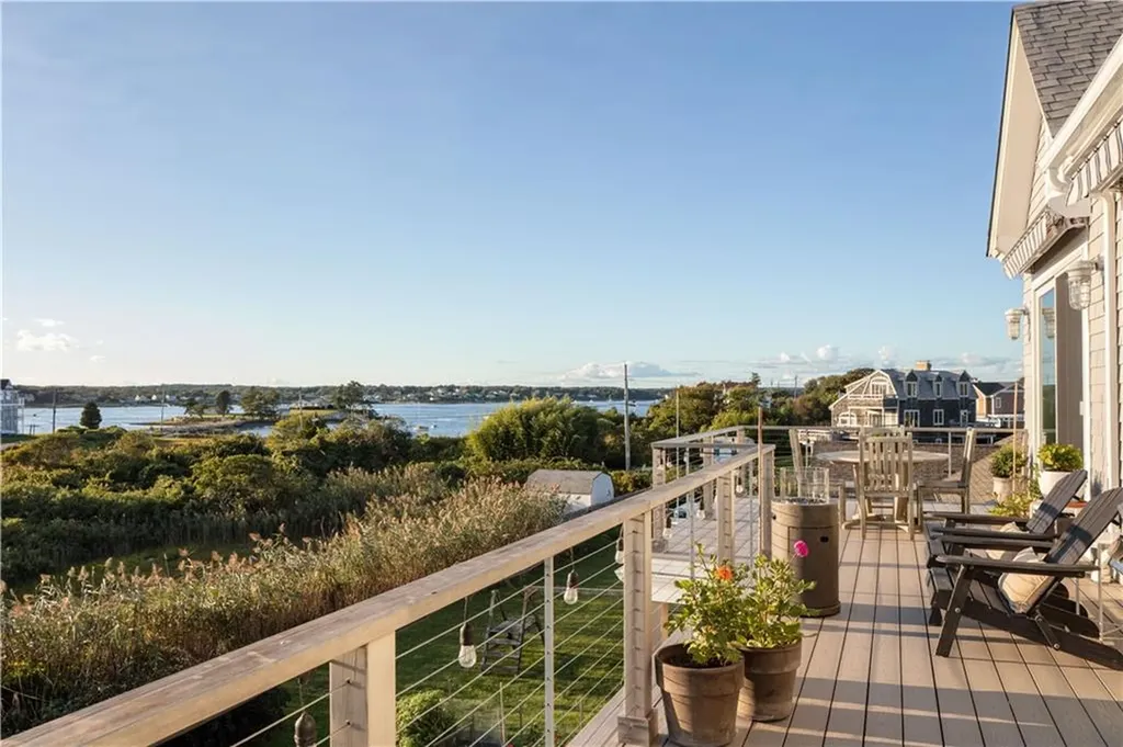 56 Conch Road Narragansett RI 02882