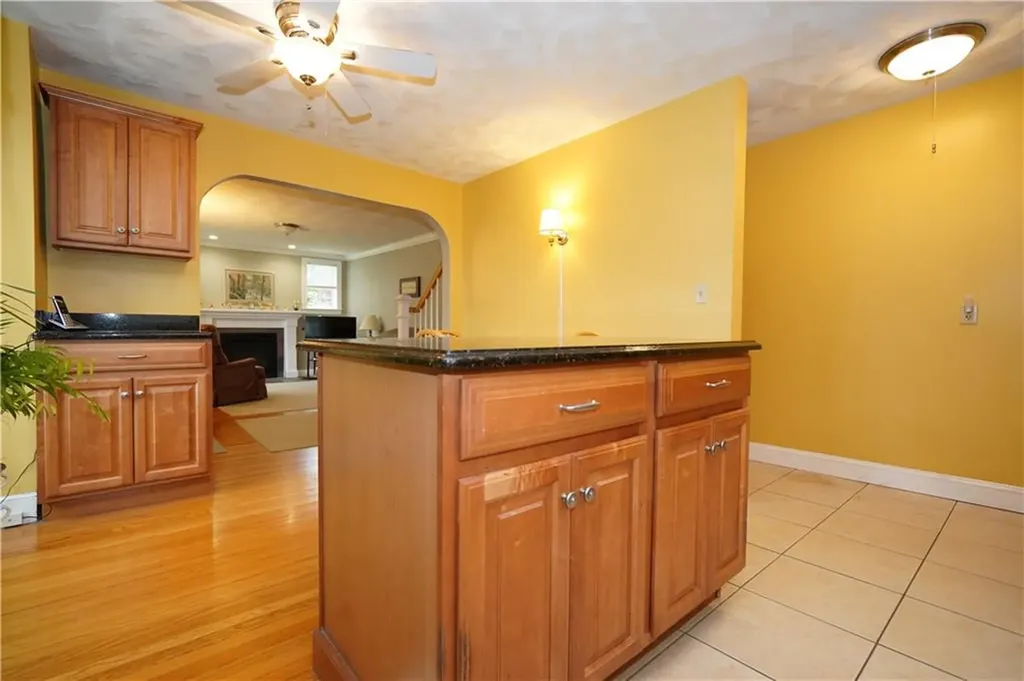65 Felsmere Avenue Pawtucket RI 02861