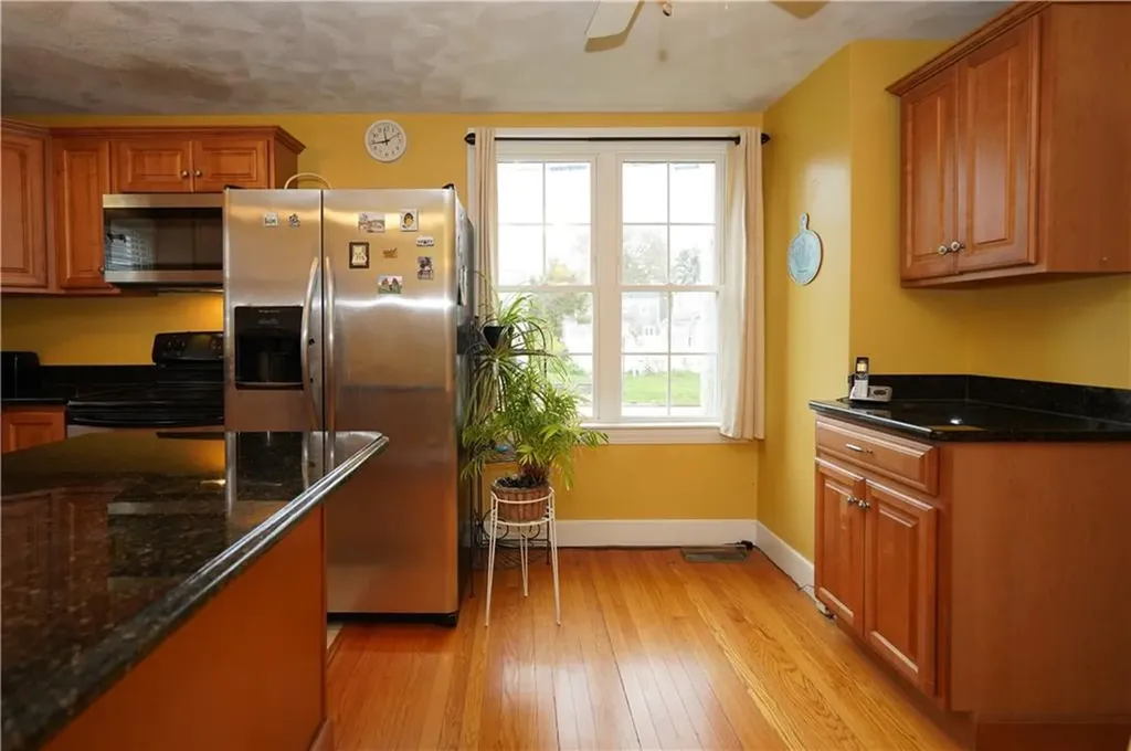 65 Felsmere Avenue Pawtucket RI 02861