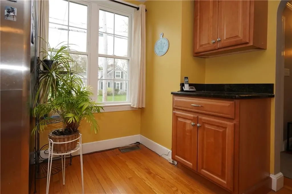 65 Felsmere Avenue Pawtucket RI 02861