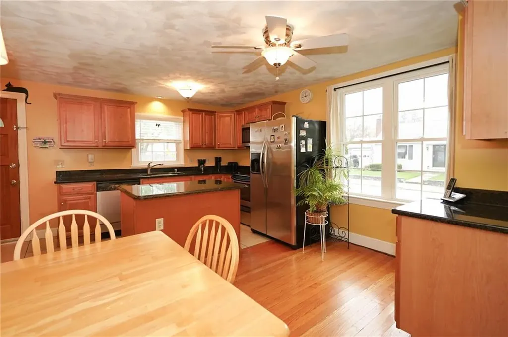 65 Felsmere Avenue Pawtucket RI 02861