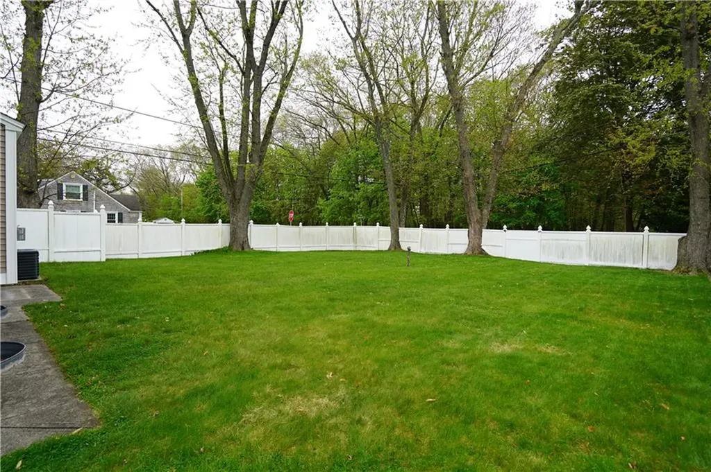 65 Felsmere Avenue Pawtucket RI 02861