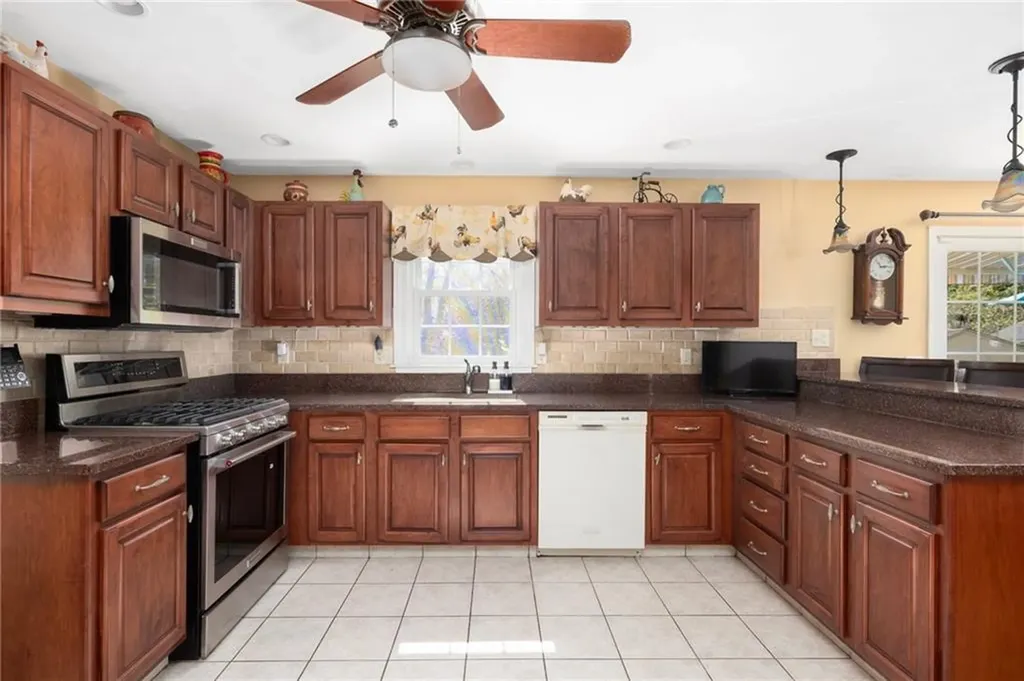 28 Whispering Pines Drive Cranston RI 02921