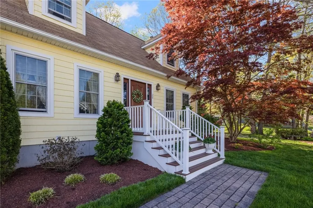 28 Whispering Pines Drive Cranston RI 02921