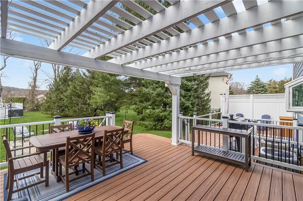 85 Mollie Drive Cranston RI 02921