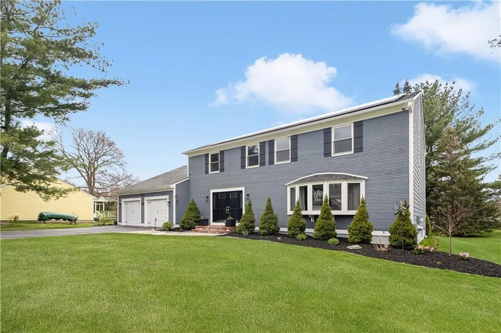 85 Mollie Drive Cranston RI 02921
