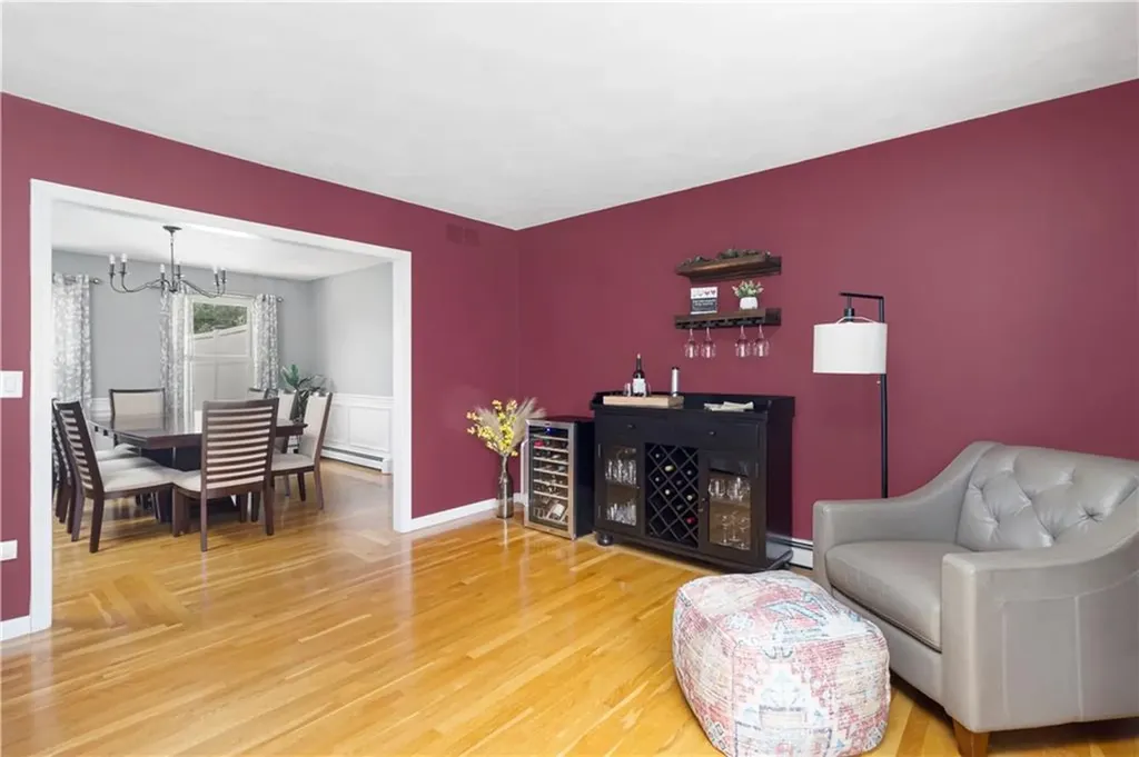 85 Mollie Drive Cranston RI 02921