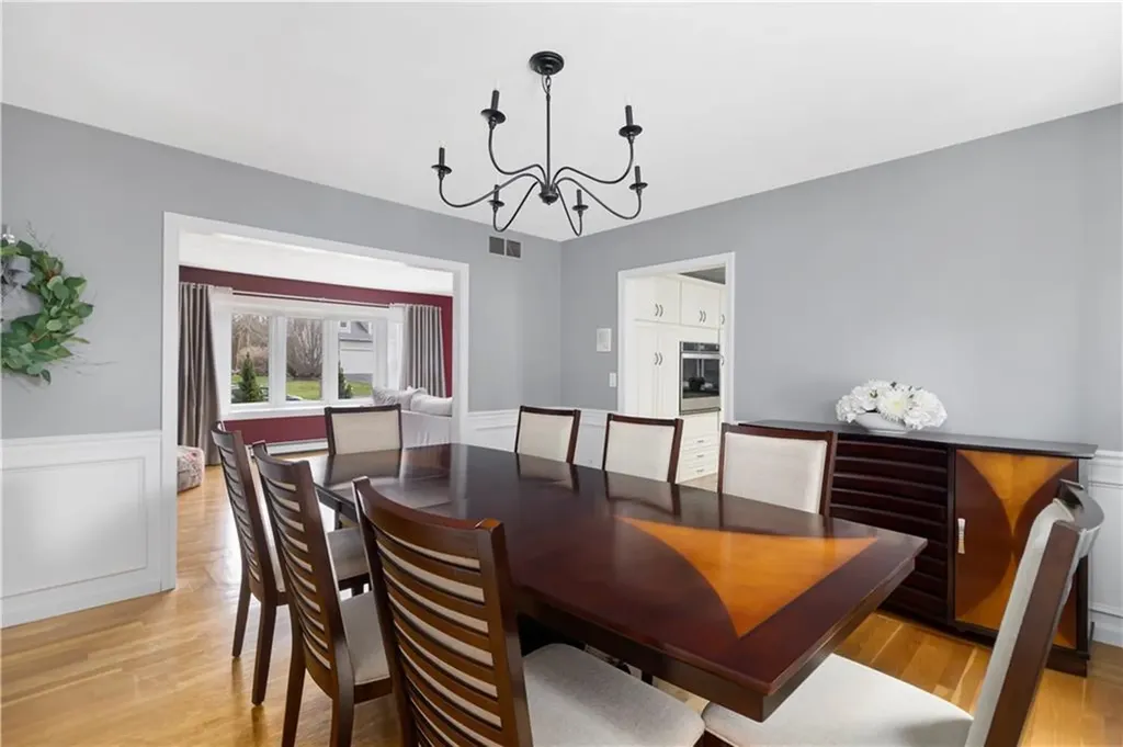 85 Mollie Drive Cranston RI 02921