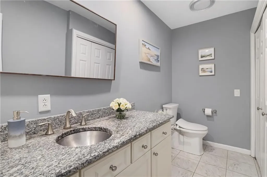 85 Mollie Drive Cranston RI 02921