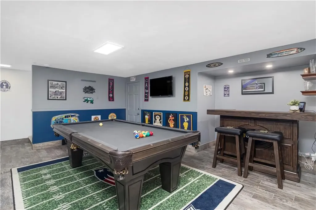 85 Mollie Drive Cranston RI 02921