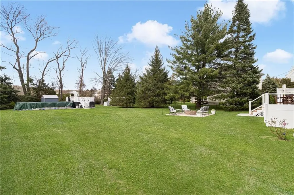 85 Mollie Drive Cranston RI 02921