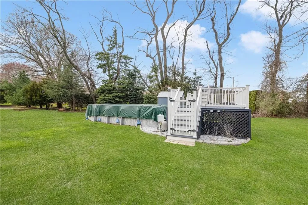 85 Mollie Drive Cranston RI 02921