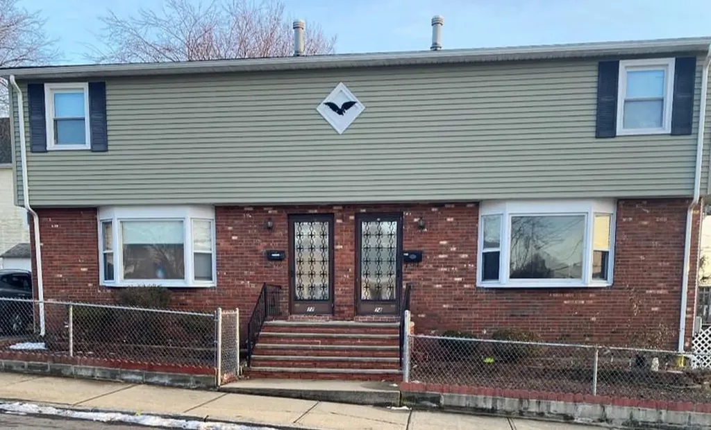 74 Yale Avenue Providence RI 02908