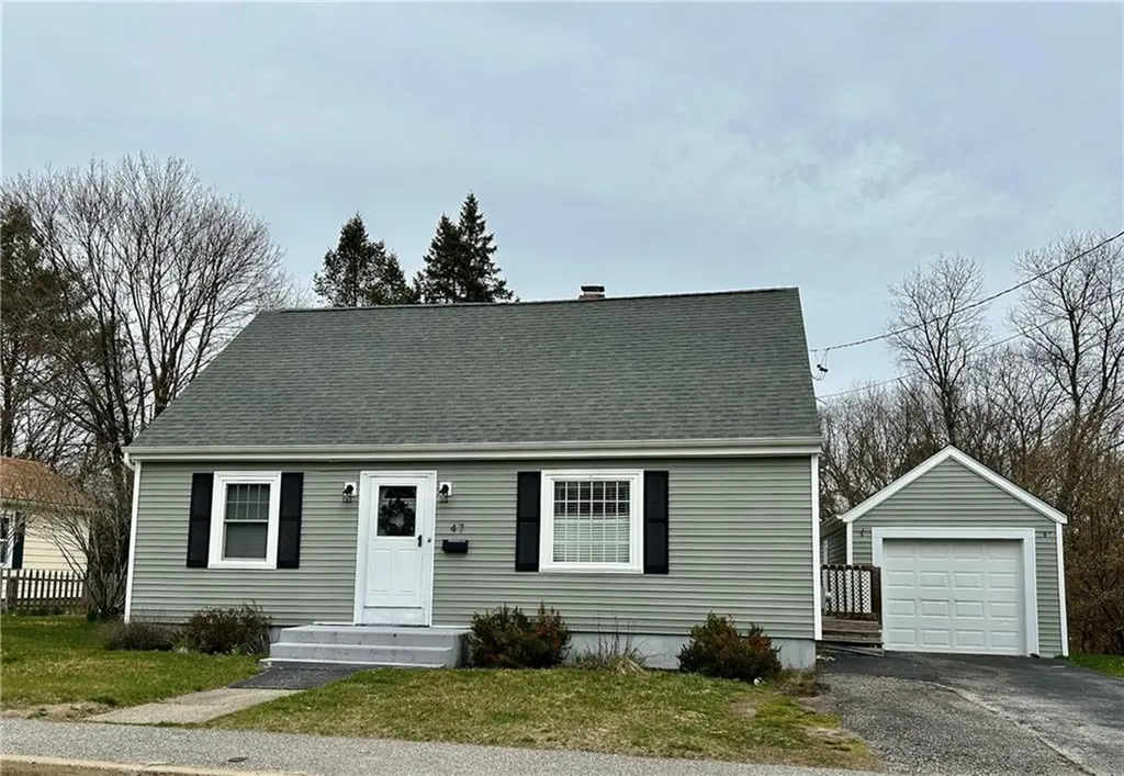 47 Dean Avenue Johnston RI 02919