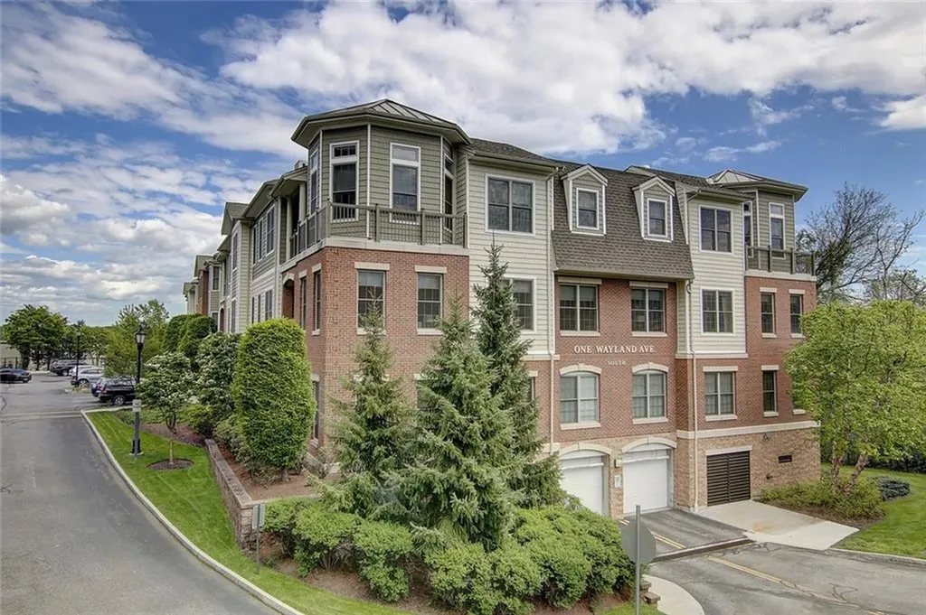 1 Wayland Avenue Providence RI 02906