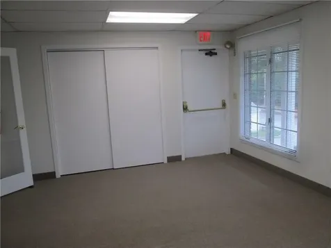 33 College Hill Road Warwick RI 02886